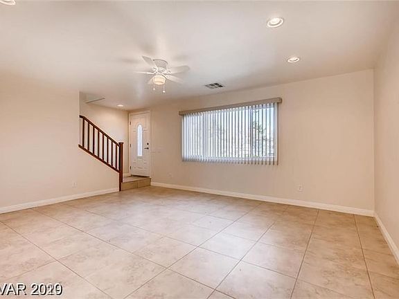 4th image of 743 Greenbriar Townhouse Way