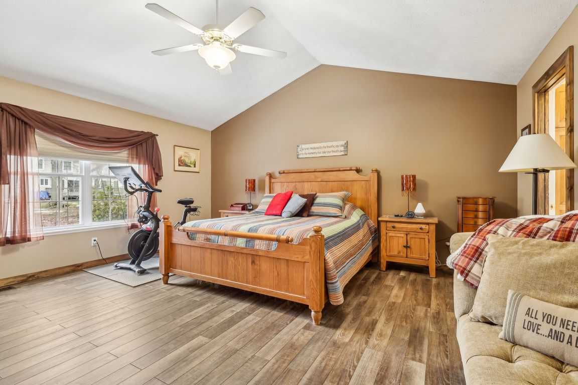 Woodlake Dr-029.jpg