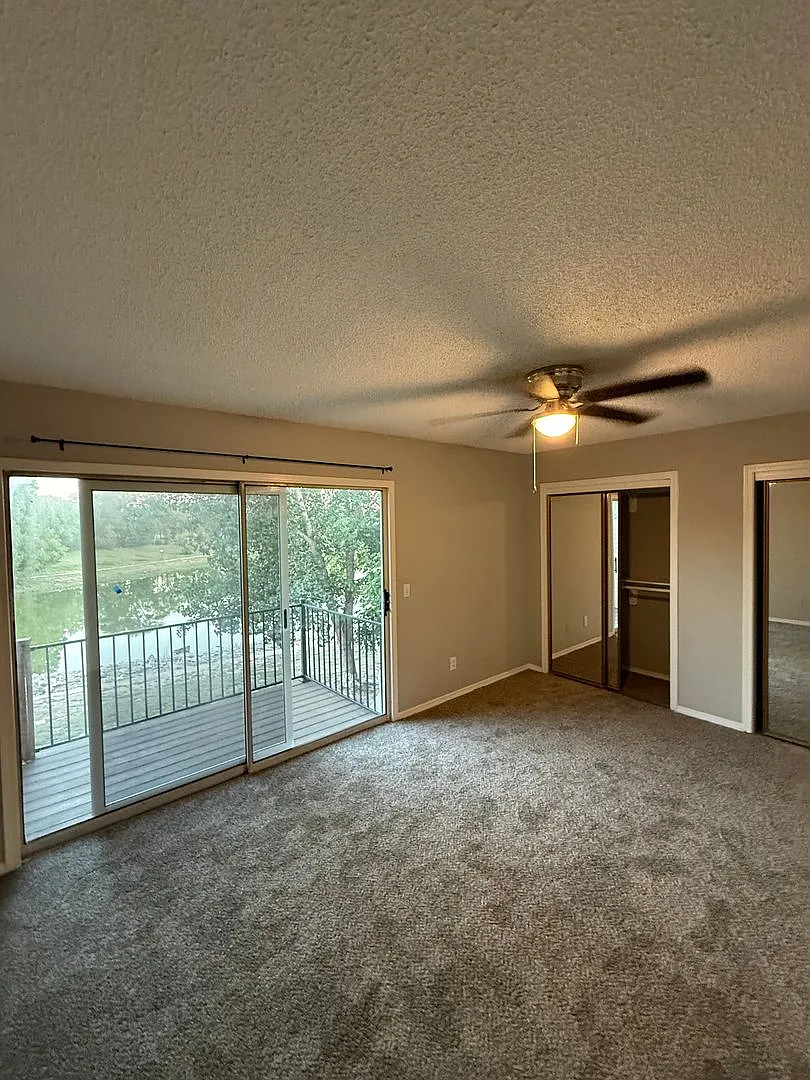 5510 S. Gold #400 Lake View (popular) — Photo 4
