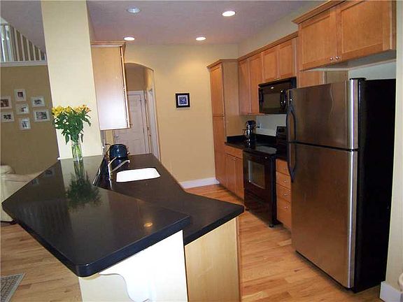 5th image of 2035 S Ramsey Dr