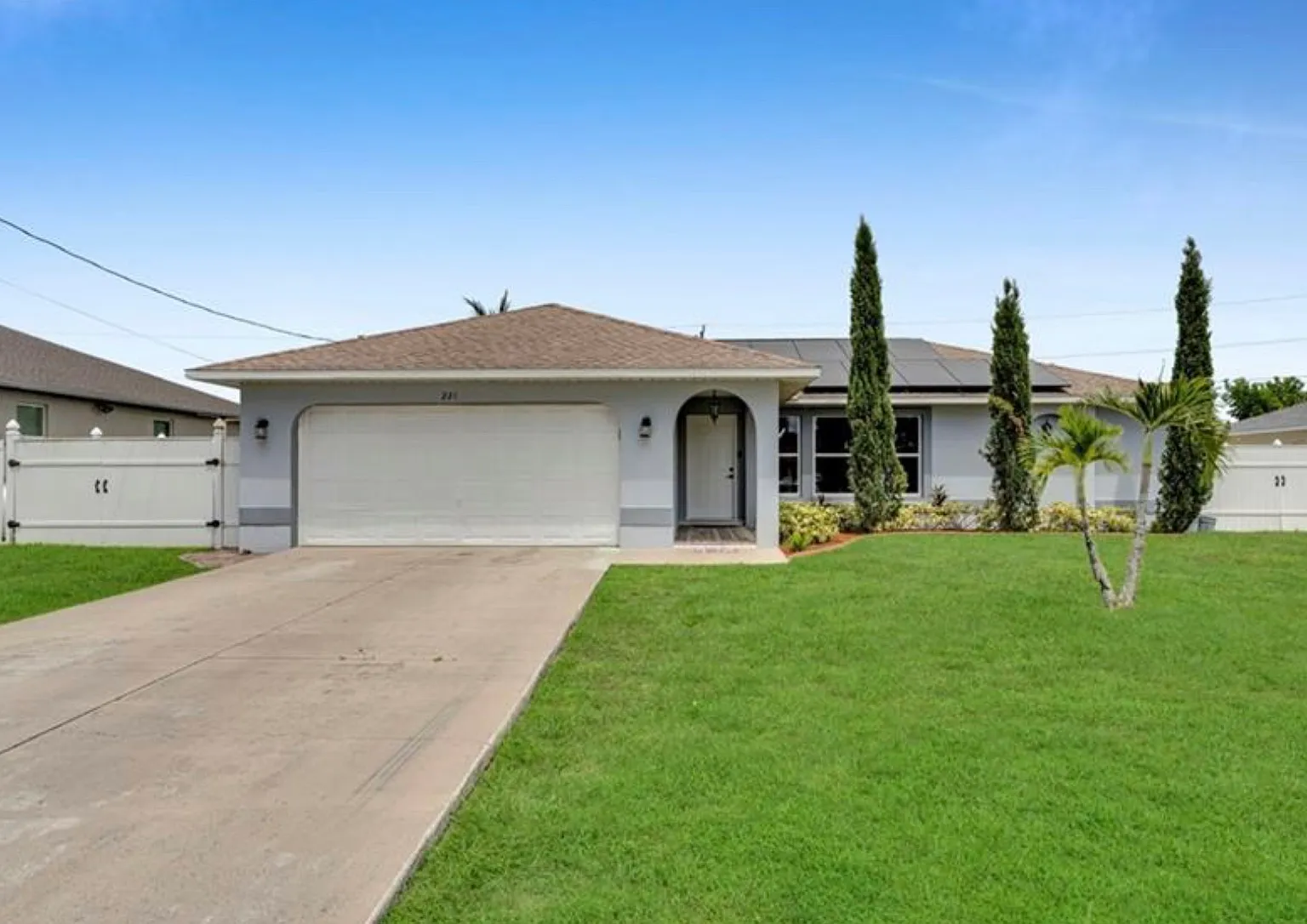 3 bed, 1210 sqft, $2,100 — Photo 3