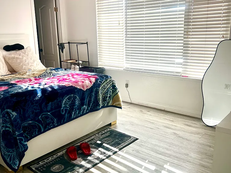 8927 Seranata Dr — Photo 27