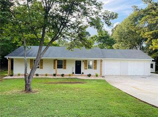 2303 Nancy Ct, Loganville, GA 30052