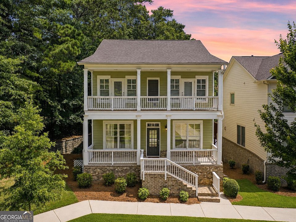 1st image of 3907 Suwanee Manor Dr