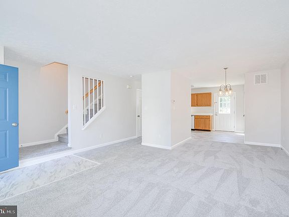 3rd image of 192 Sherando Cir