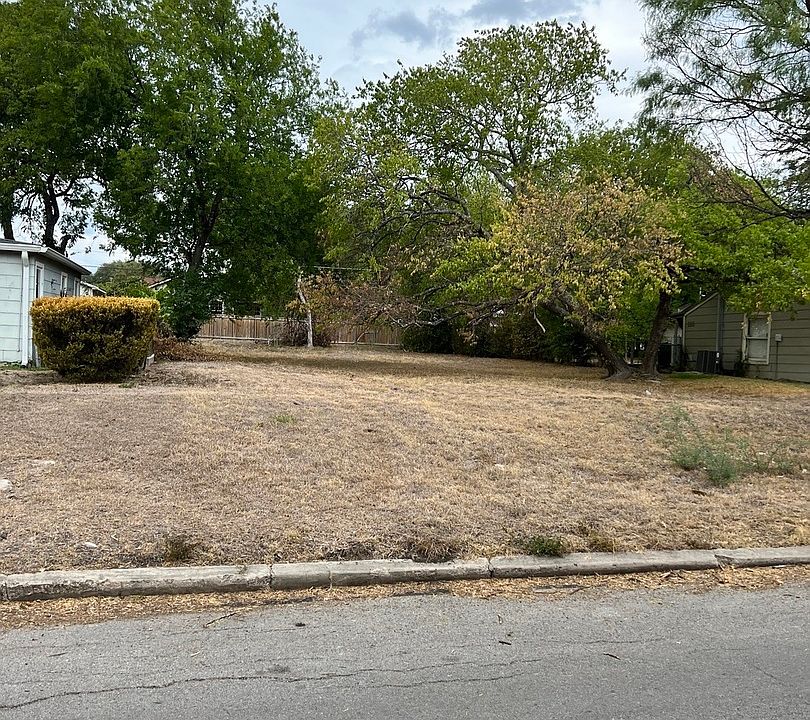 1st image of 353 QUENTIN DR