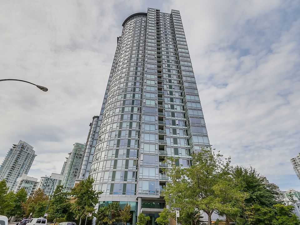 1st image of 1033 Marinaside Cres #1105