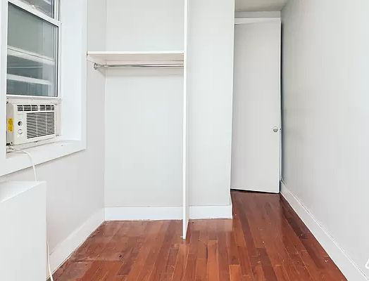 4th image of 248 Stockholm St #1C