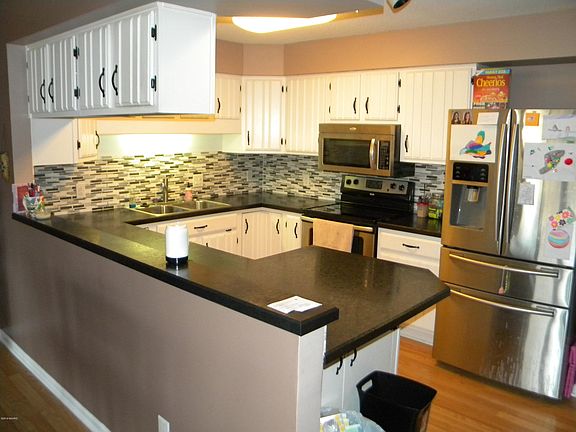 4th image of 4845 Summergreen Ln #97