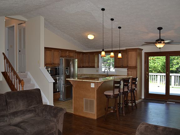 3rd image of 2903 Golden Fleece Dr
