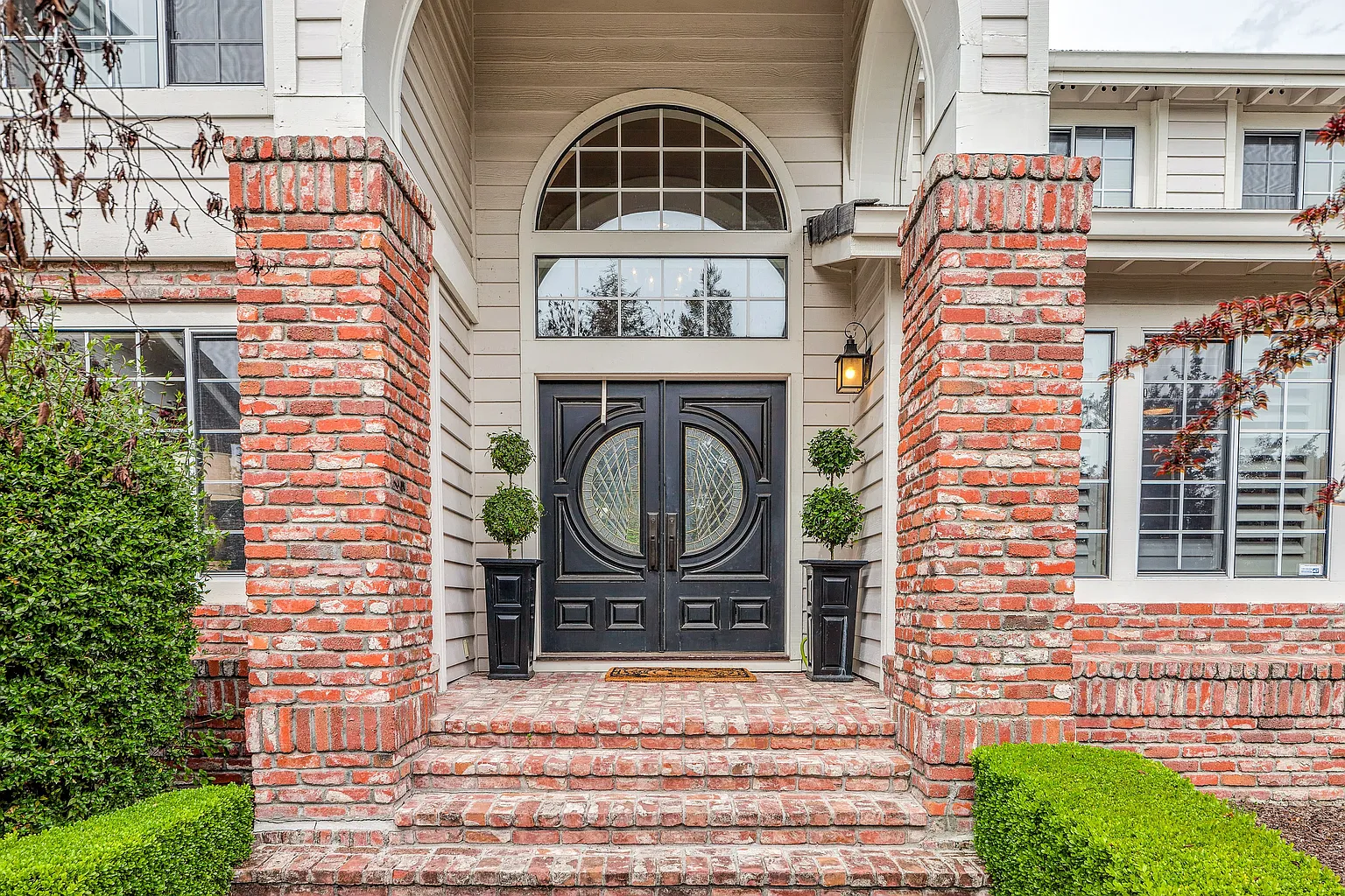 130 Silver Oak Ter photo 1
