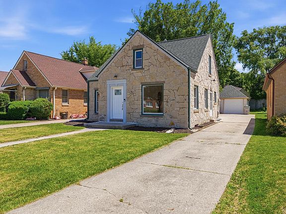 3rd image of 3040 N 76th STREET