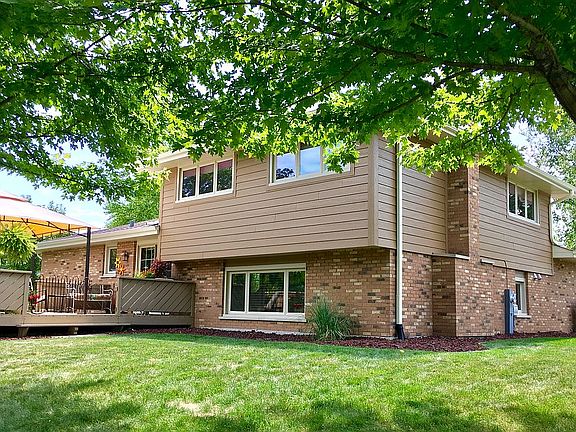 2nd image of 9001 Cypress Ct