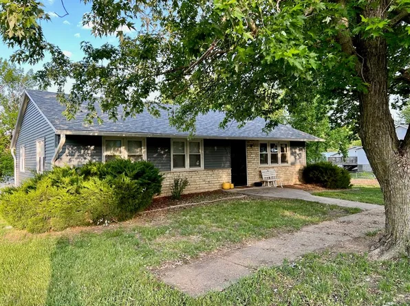 622 N Commercial St, Mankato, KS 66956