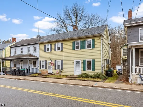 41 Water St, Milford Boro, NJ 08848