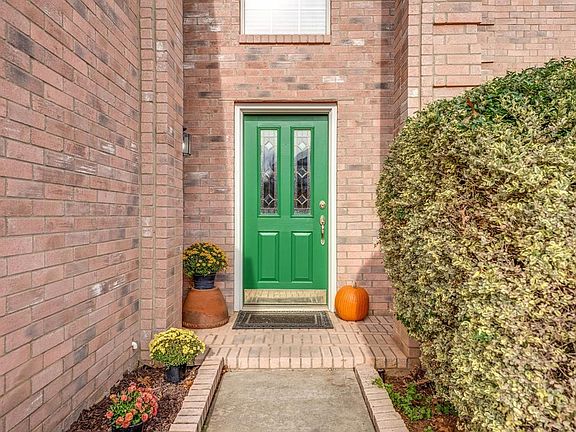 3rd image of 12637 Sweet Bay Dr