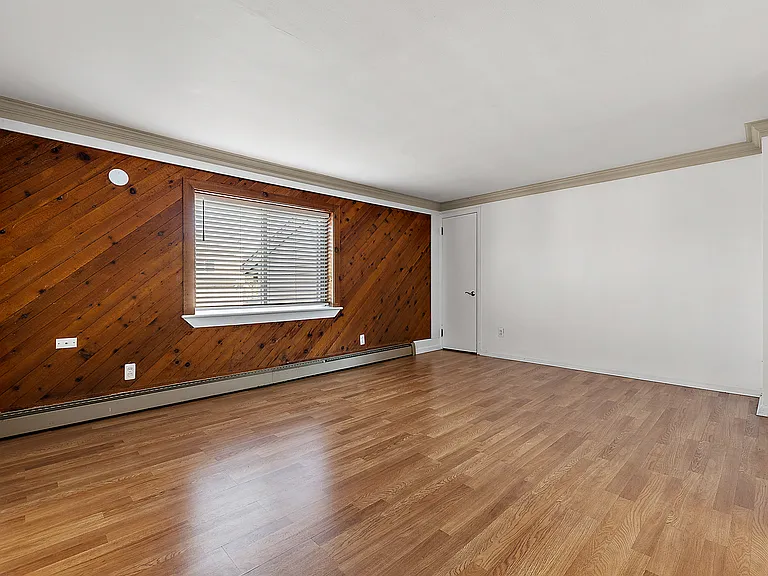 26324 Harper Ave #4 — Photo 8