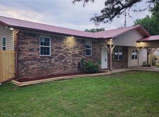 717 S Hancock St, Charleston, AR 72933
