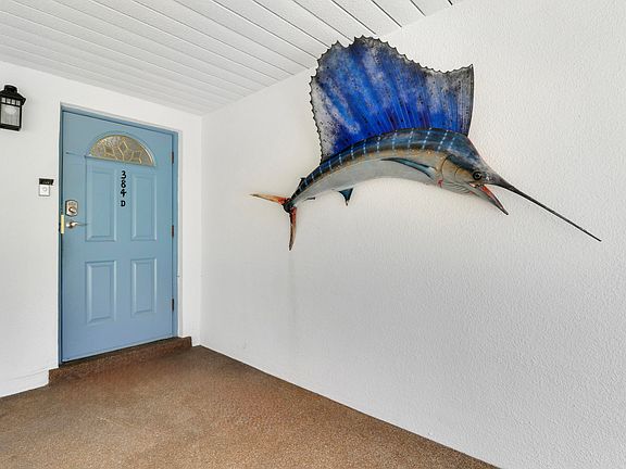 2nd image of 384 Golfview Road #D