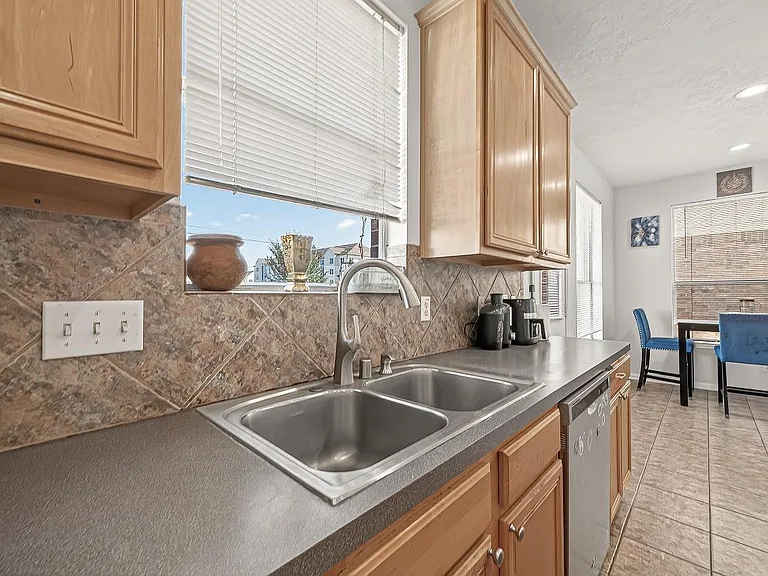 7023 Westford Park Ln — Photo 16