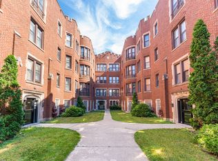 1942 E 74th St APT 1C, Chicago, IL 60649
