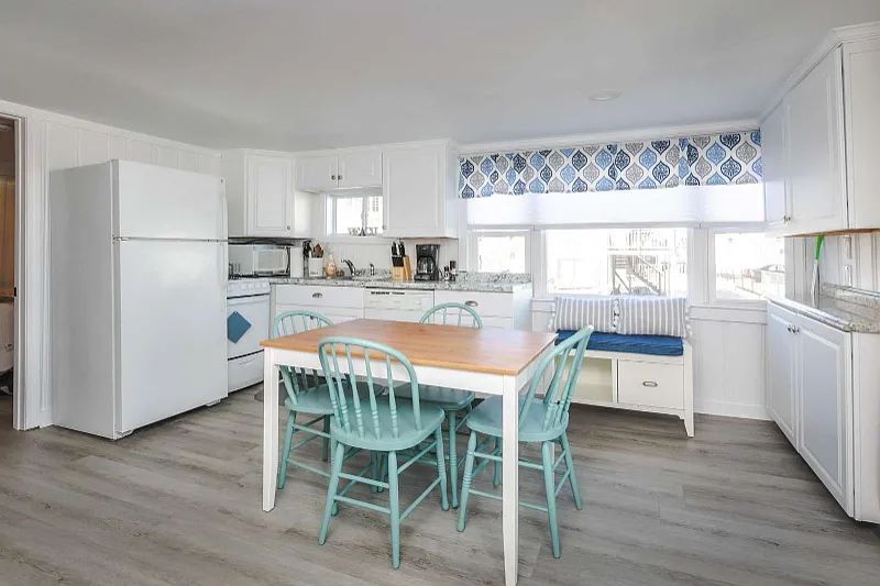 2 bed, 500 sqft, $2,400 — Photo 3