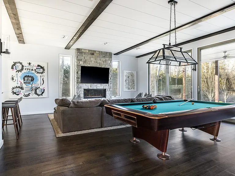 9 Roberts Ln — Photo 8
