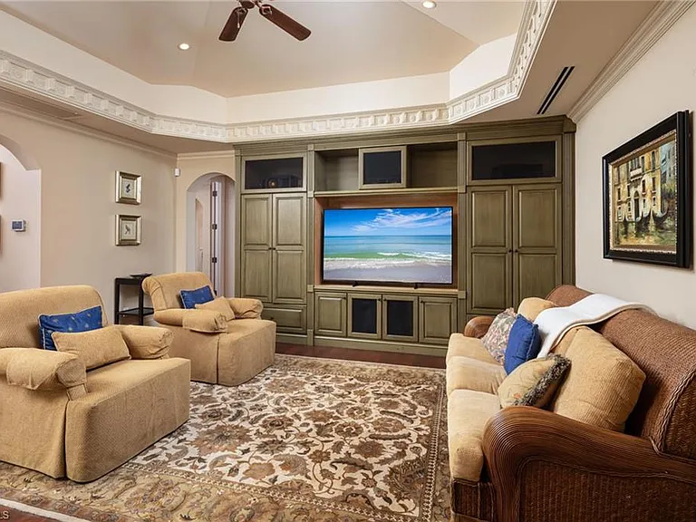 3280 Gordon Dr — Photo 30