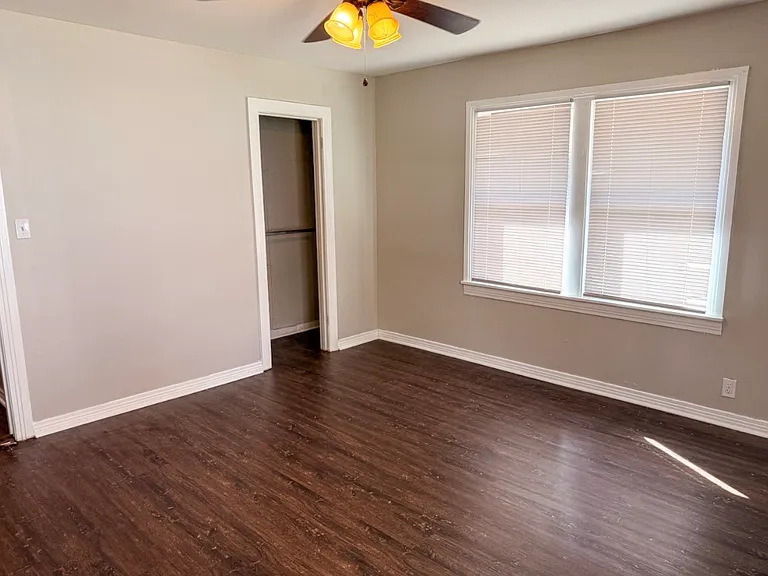 209 Cavin St — Photo 9