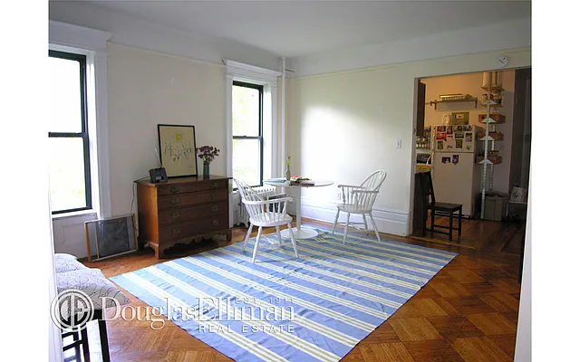 Rented by Douglas Elliman | media 22