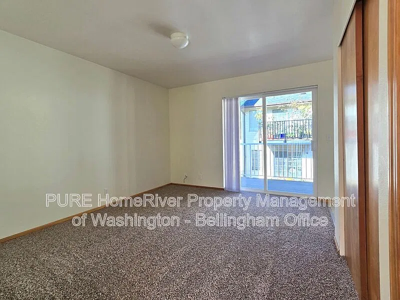 1 bed, 1.0 bath, 484 sqft, $1,275 — Photo 3