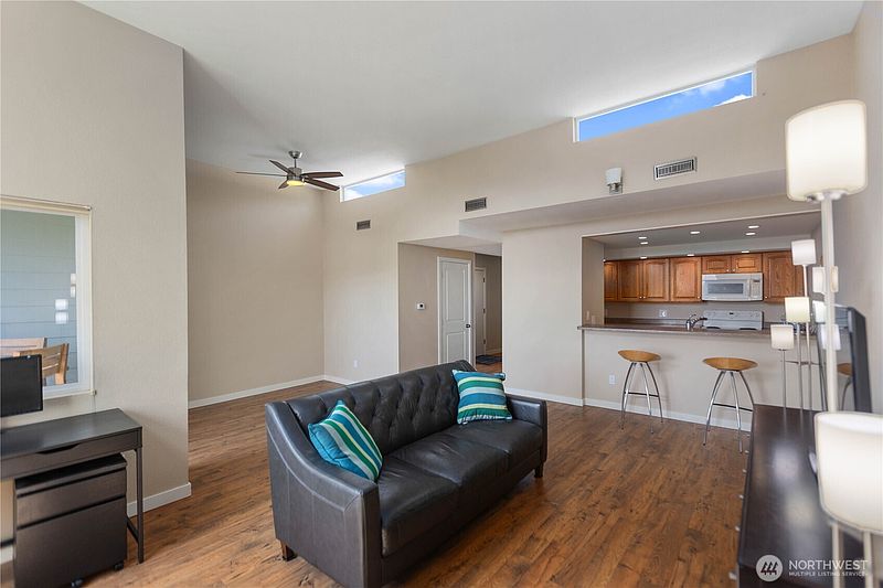 2nd image of 7347 Old Redmond Road #119
