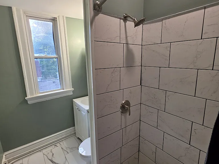 608 E Monroe St #2 — Photo 12