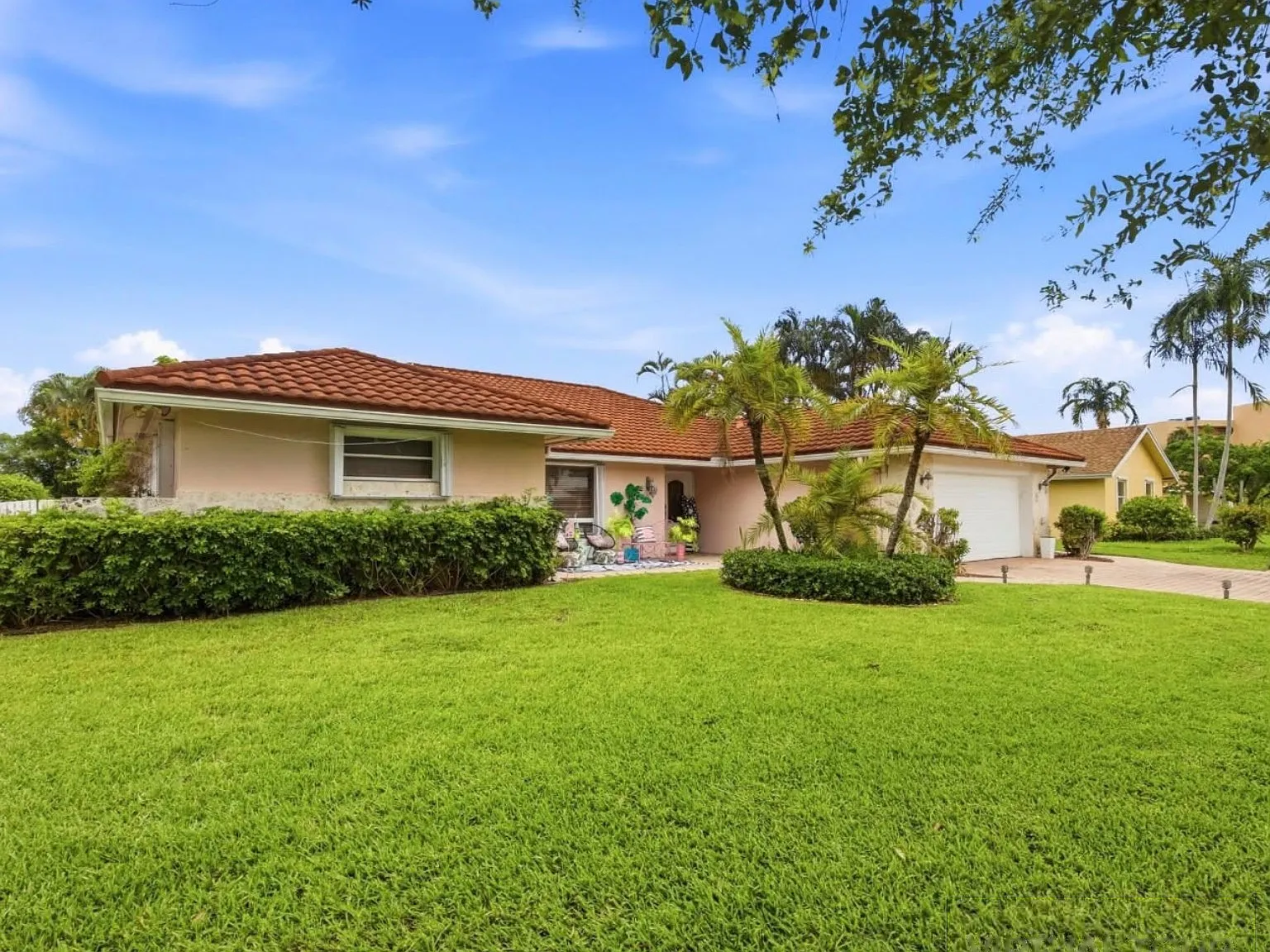 4 bed, 2996 sqft, $6,150 — Photo 1