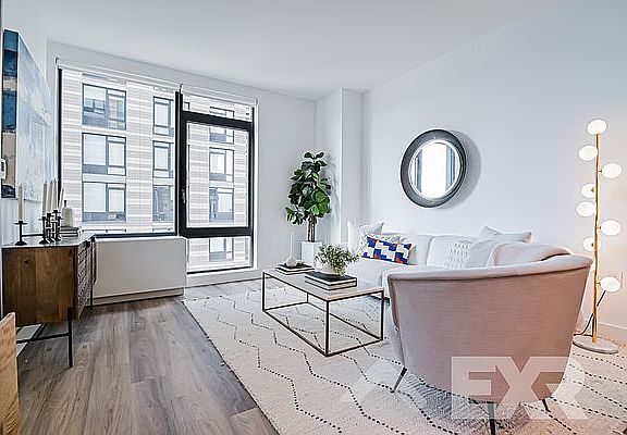 5th image of 228 E 135th St #1413