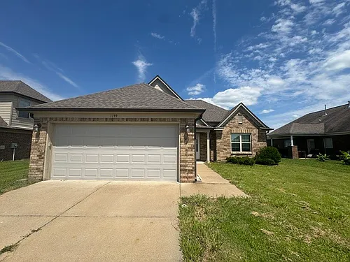 1199 River Wood Cir W Photo 1