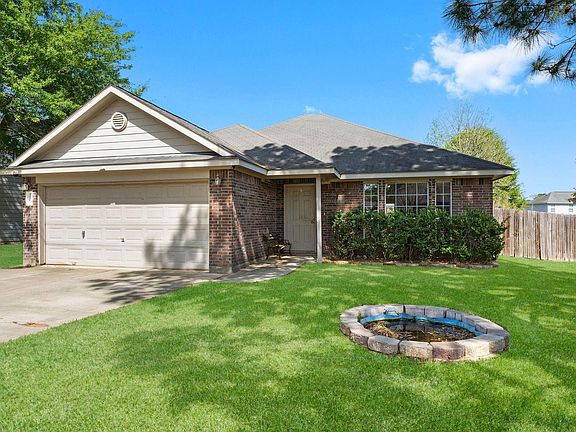 4th image of 13980 Buckskin Dr