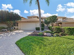 10340 Quail Crown Dr, Naples, FL 34119