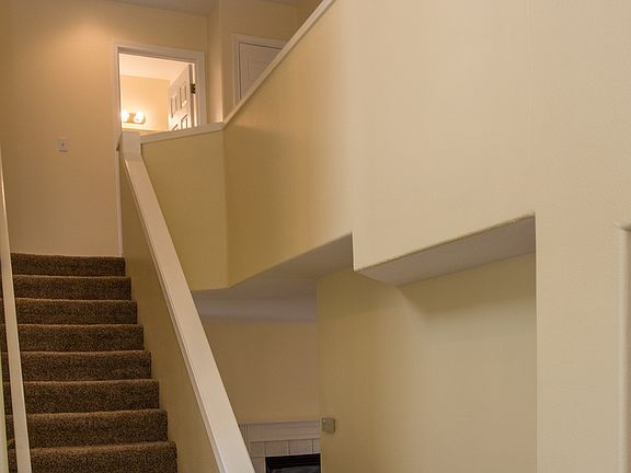 5th image of 6604 SW Essex Ct
