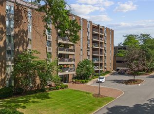 201 Grant St APT 609, Sewickley, PA