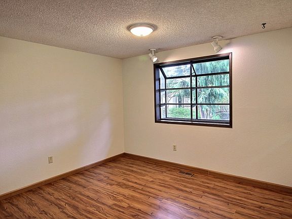 5th image of 5506 206th Street Ct E