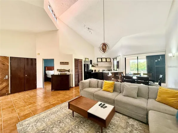 85 Candelero #615, Humacao, PR 00791