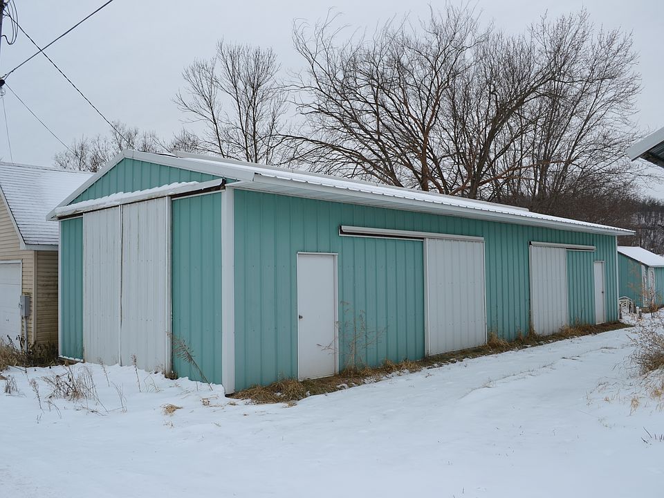 2nd image of 408 Walton St