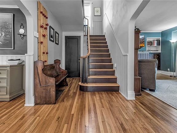 3rd image of 48 Groveland St