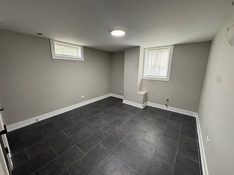 16439 Cottage Grove Ave — Photo 25