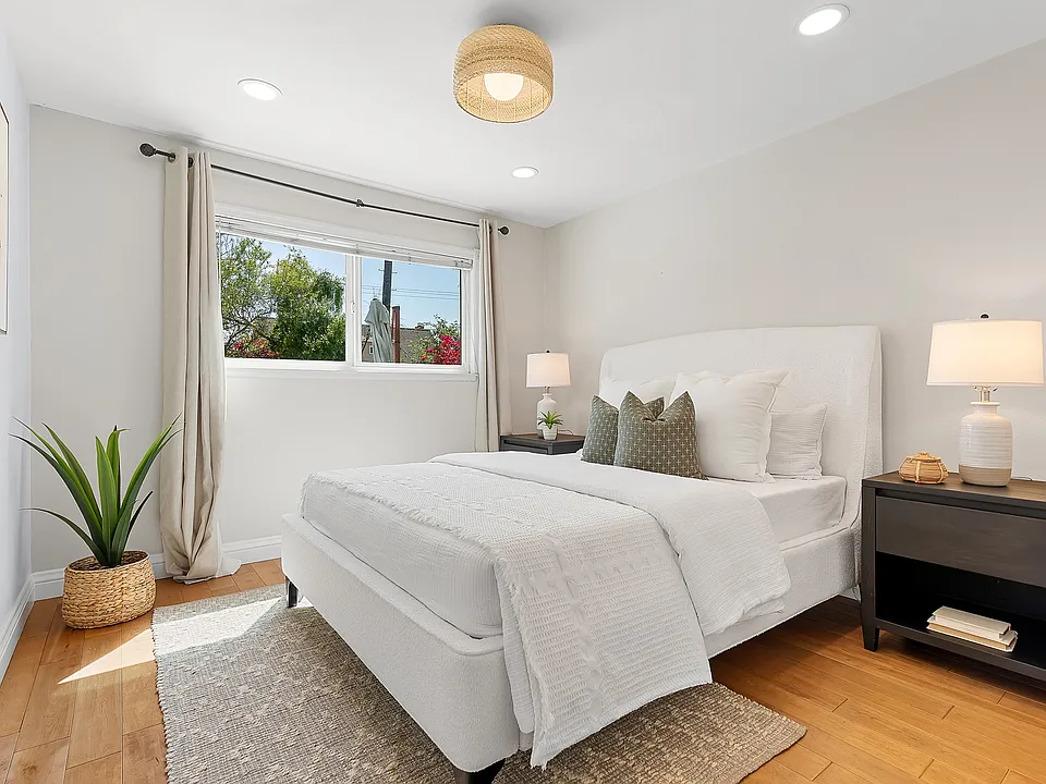 6431 Navajo Rd
