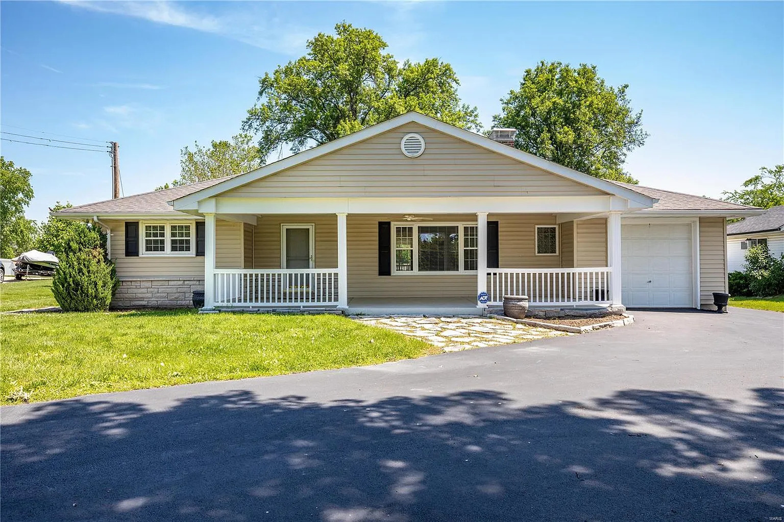 4615 Butler Hill Rd photo 1