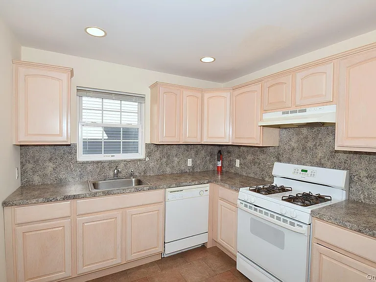 74 Firwood Rd #A — Photo 6