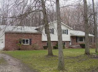 4831 Hattrick Rd, Ravenna, OH 44266