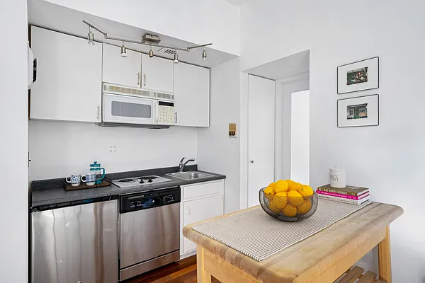 Sold by Compass | media 3